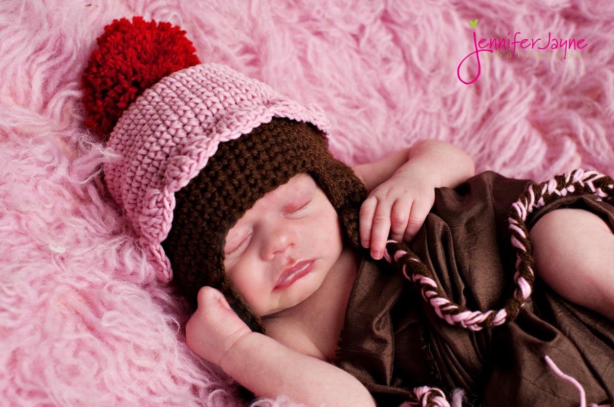 pdf pink cupcake crochet hat pattern-luulla